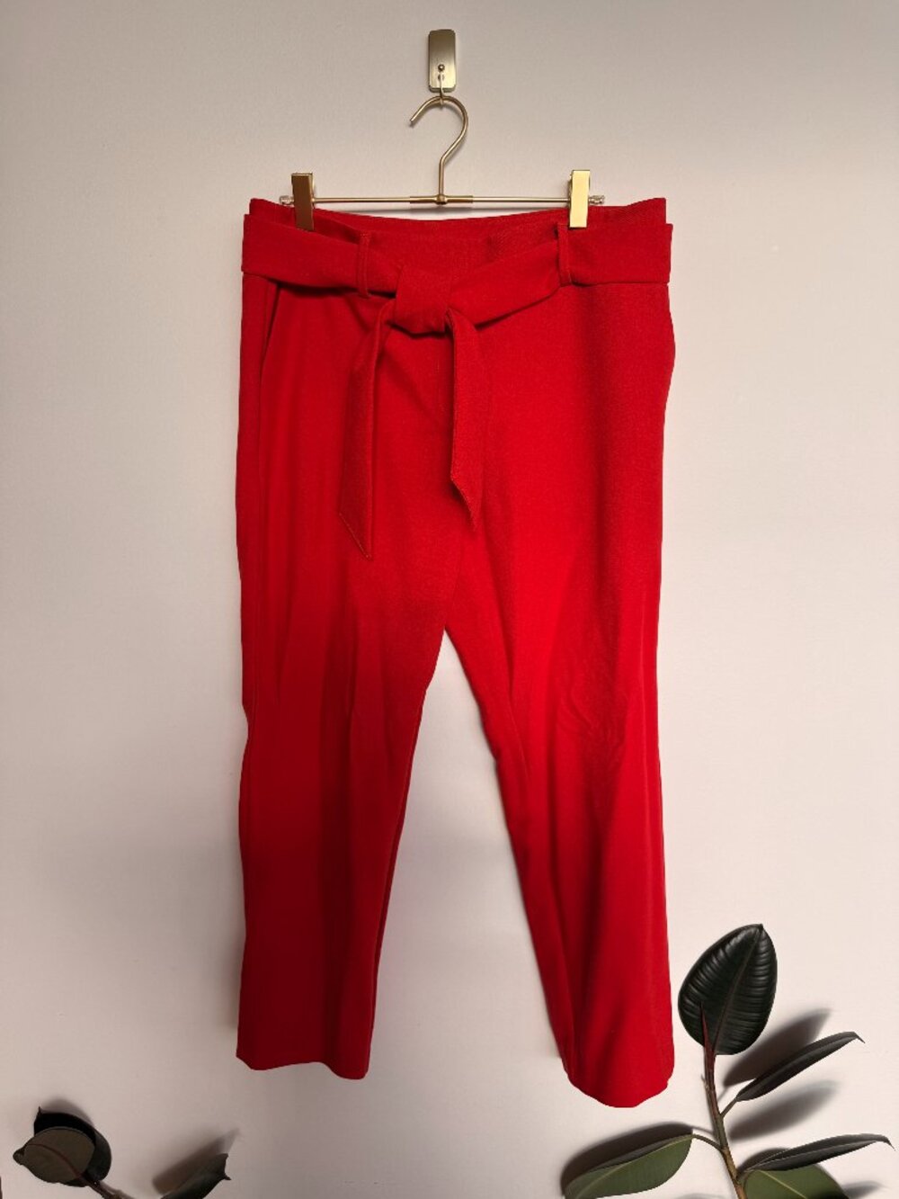 LOFT Marisa Red Tie Waist Pants Size 8 Petite Tapered Trouser Belted Career
